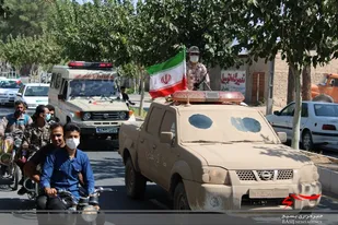 آغاز برنامه های هفته دفاع مقدس با رژه موتوری نیروهای مسلح در خلیل آباد