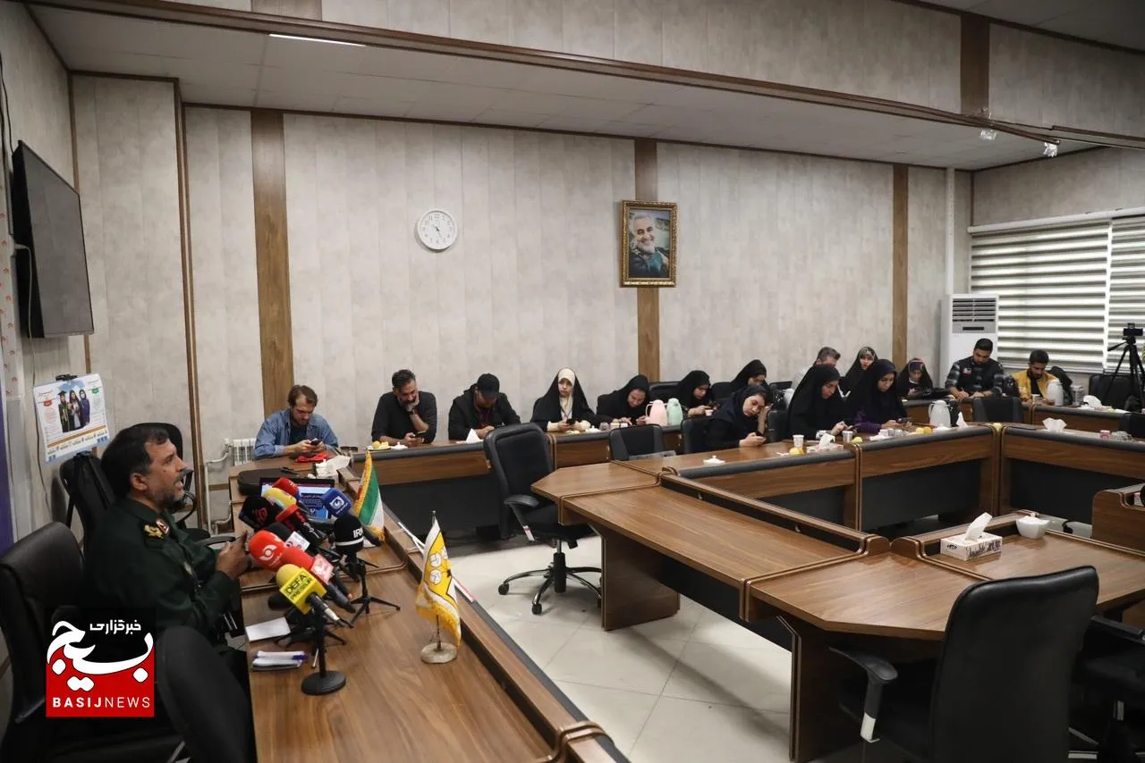 نشست خبری مسئول سازمان بسیج دانش‌آموزی به مناسبت روز نوجوان و هفته بسیج دانش‌آموزی