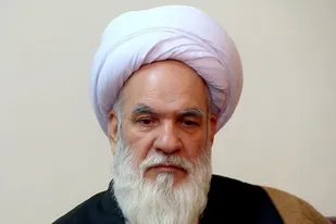آقای&laquo;تاج زاده&raquo; اول مطالعه کنند و بعد درباره برجام منطقه ای سخن بگویند/ هیچ چیزی باعث از بین رفتن ارزش مدافعان حرم نمی شود