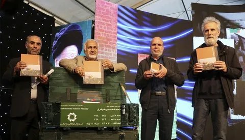 حضور انجمن عکاسان انقلاب و دفاع مقدس در نمایشگاه کتاب تهران