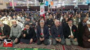 تربت‌جام در طلیعه فجر انقلاب، غرق در عطر و یاد امام(ره)+تصاویر و فیلم