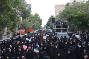 راهپیمایی هزاران نفری مردم شاهرود در گرامیداشت روز حجاب و عفاف