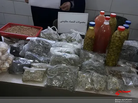 نمایشگاه اقتصاد مقاومتی بسیجیان پایگاه معصومیه ۵ برگزار شد+تصاویر