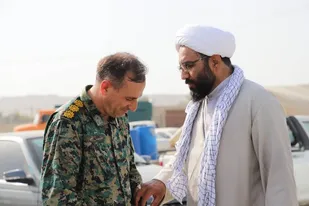 وحدت و همدلی جهادگران و مسئولان انقلابی در کمک رسانی به زلزله زدگان غرب هرمزگان ستودنی است