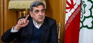 ماموران شهرداری حق برخورد فیزیکی با دستفروشان را ندارند