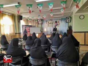 تلاش دشمنان در مایوس کردن مردم از کشور و انقلاب