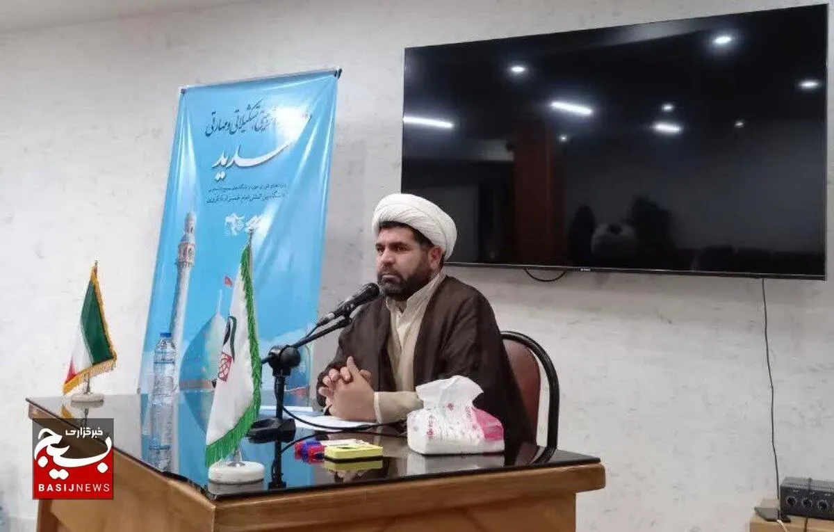 

۹ دی نماد ولایت‌مداری و حضور آگاهانه ملت ایران در صحنه دفاع از انقلاب اسلامی است