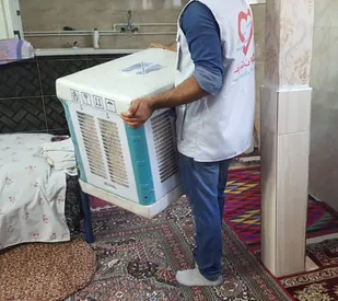 اهدای 500 دستگاه کولر آبی به خانواده های تحت حمایت کمیته امداد استان تهران