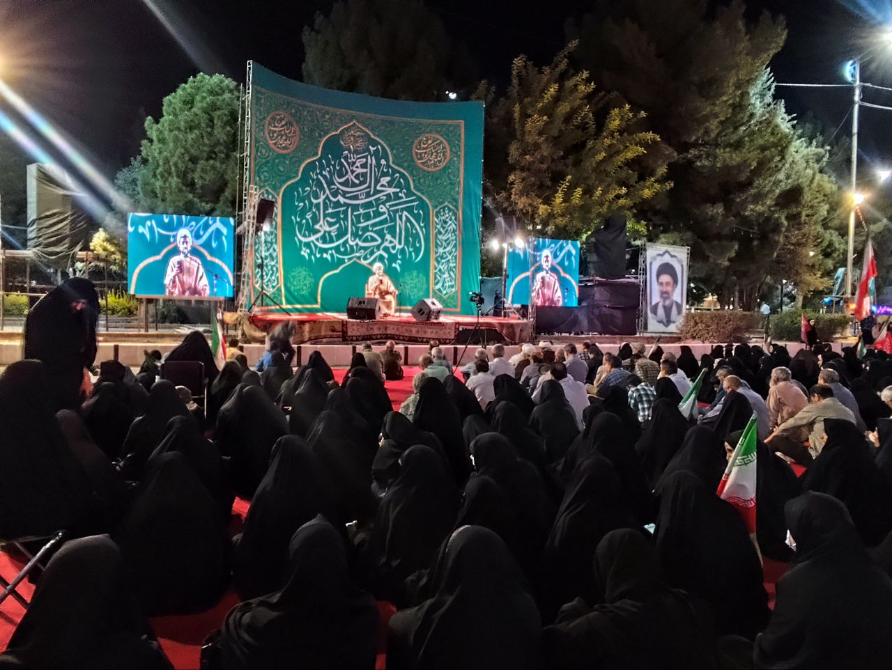 رقص پرچم ایران در میدان کوثر؛ روایت عشق و ایستادگی مردم + تصاویر