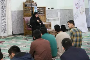دانشجویان کرمانی با بدرقه مادر شهید جاویدالاثر راهی سرزمین نور شدند