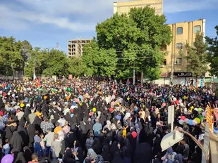 طنین سرود سلام فرمانده در شاهرود+ فیلم