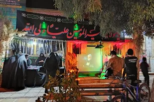 برپایی موکب در سالگرد شهادت حاج قاسم، اهدای خون و توزیع بسته&zwnj;های معیشتی