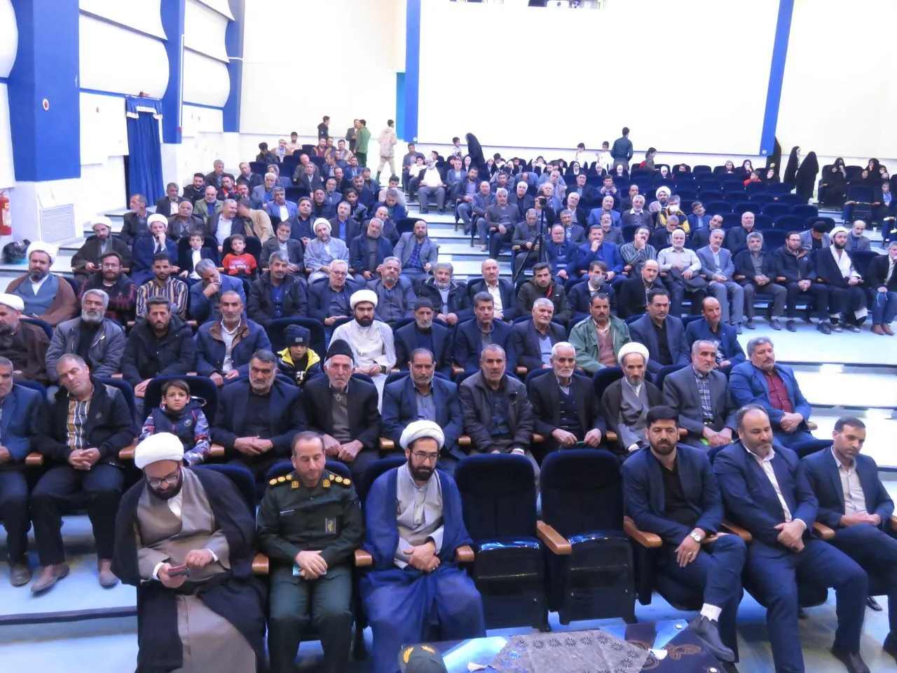 قرارگاه مساجد و محلات اسلامی در فریدن برگزار شد