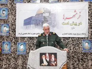 همه ابرقدرت های آن زمان مقابل ما بودند/ جوانان امروز در عمل نشان دادند مرد جنگ و شهادت و ازخودگذشتگی هستند