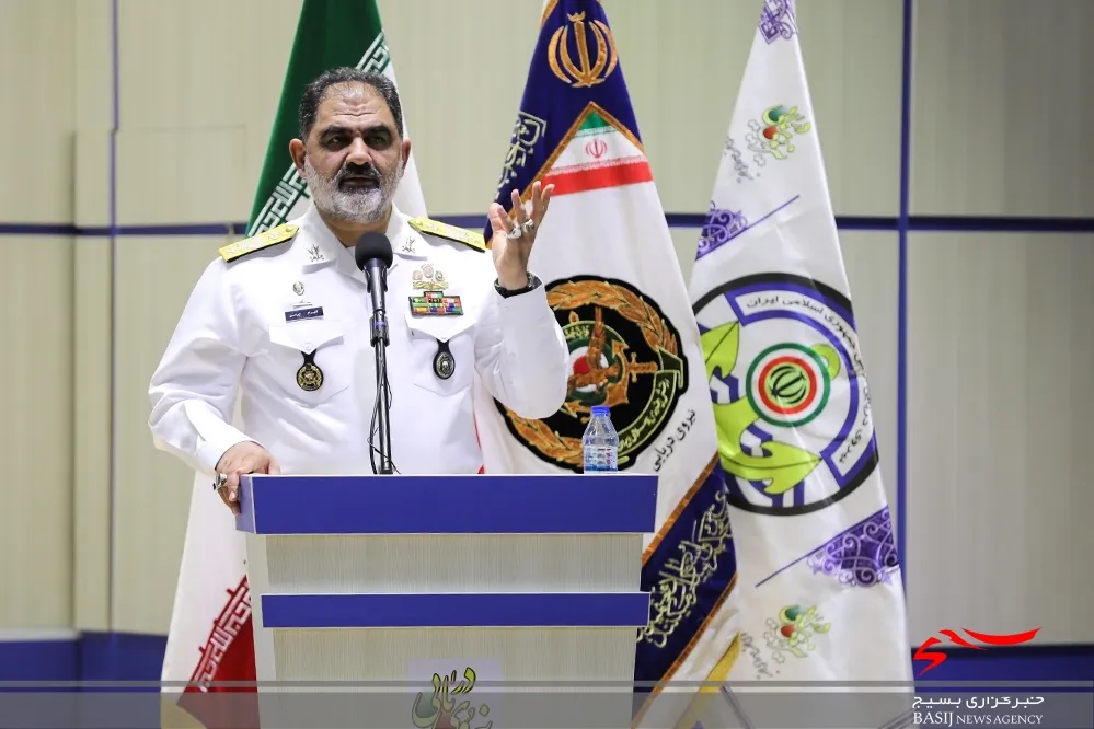 رمز موفقیت نیروهای مسلح کشور گوش دادن به فرامین رهبری است