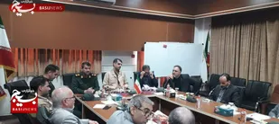 جمعی از مسئولان در راستای رفع موانع تولید از چند کارخانه قم بازدید کردند+ تصاویر