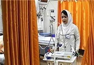 مسئولان بیمارستانها به جای پرداخت حق آرایش، حقوق قانونی پرستاران را بدهند
