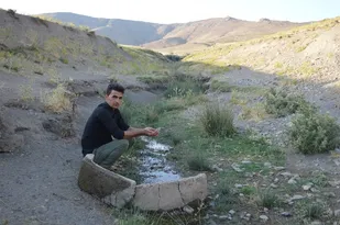 مسئولان 40 سال است که هیچ توجهی به روستای بابارود نمی کنند