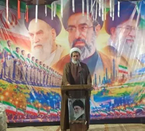 نماز؛ زیباترین جلوه بندگی و سرچشمه آرامش و مقاومت در جامعه است