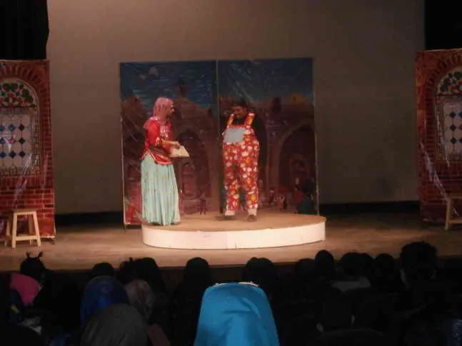 نمایش کودک« چهار صندوق شاد» خنده برچهره کودکان شاهرودی نشاند