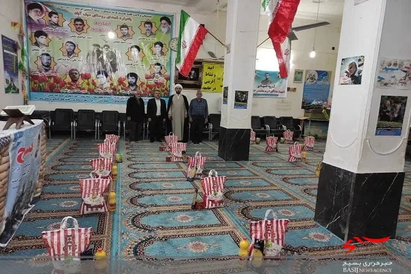 تهیه و توزیع ۳۰ بسته معیشتی توسط گروه جهادی شهید حججی