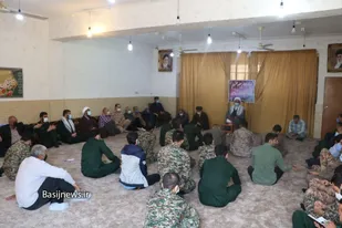 دیدار فرماندهی و پرسنل ناحیه هفتکل با امام جمعه شهرستان