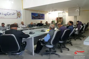 عصر شعر انقلاب در کانون بسیج هنرمندان ملایر برگزار شد