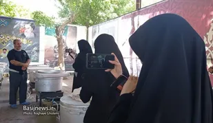 برگزاری طرح نذرواره 72 خوان احسان حسینی در تبریز