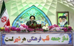 ملاک انسانیت حق گرا بودن است