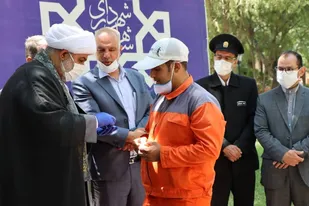 حضور خادمان حرم رضوی در جمع آتش نشانان وپاکبانان شهرداری شاهرود+ تصاویر