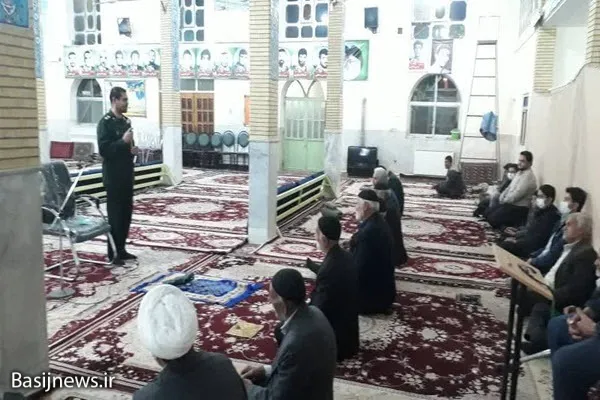 تنها راه حل رفع مسائل امروز کشور تبعیت از ولایت است