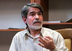 اینجا انقلاب نمی‌شود آقای احمد پورنجاتی!