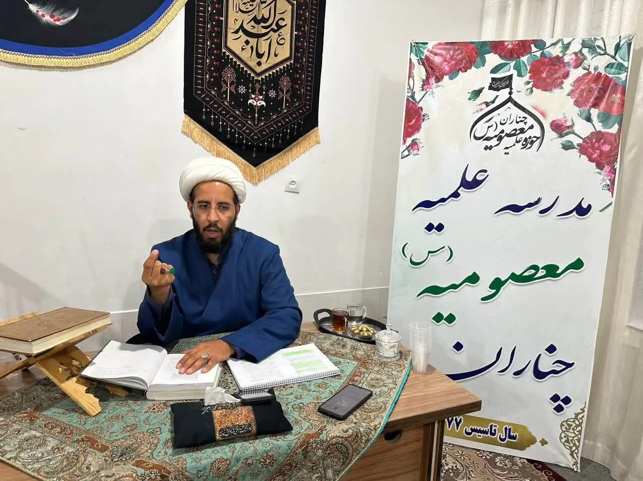 واقعه عاشورا به لحاظ معرفتی و سیاسی، یک الگو و راه زندگی است