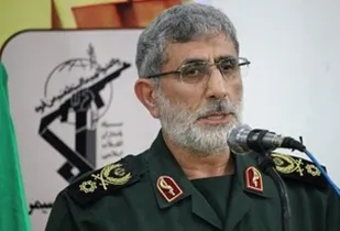 آن&zwnj;گاه سردار &laquo;قاآنی&raquo; بلند شد و خود را معرفی کرد