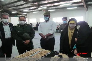 بازدید مسئولین شهرستان کاشمر از کارگاه تولید ماسک