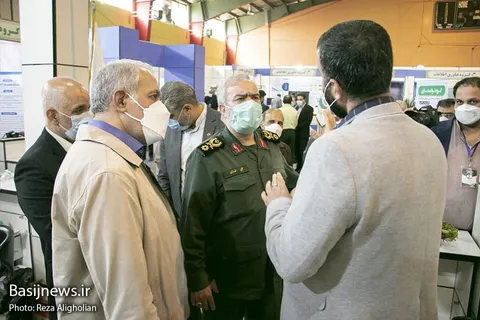 بازدید سردار فدوی از نمایشگاه میدان وظیفه بنیاد تعاون بسیج