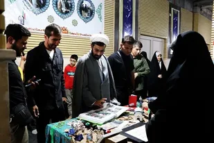نمایشگاه افتخار آفرینان بسیج در مصلی   شهرستان قدس برگزار شد