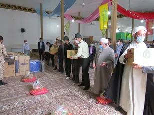 توزیع بیش از 300 بسته غذایی همزمان با میلاد امام حسن مجتبی(ع) در شهرستان درمیان