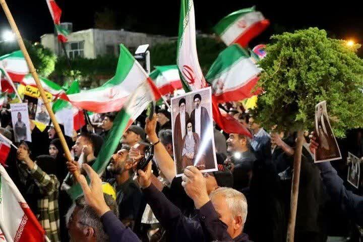 آزمون بزرگ خیابان، تریبون وحدت ملی آزمون بزرگ خیابان، تریبون وحدت ملی