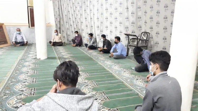 برگزاری حلقه صالحین شهید فخری زاده با حضور امام جمعه سیراف