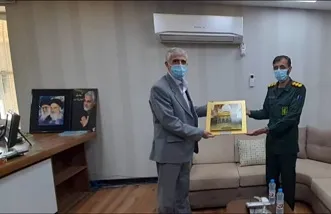 دیدار فرمانده ناحیه مقاومت بسیج سپاه بوموسی  با فرماندار شهرستان به مناسبت هفته دولت