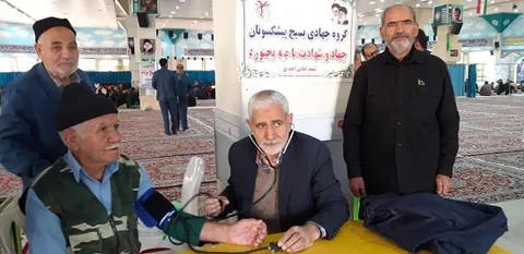 برگزاری میز خدمت سلامت بسیج پیشکسوتان بجنورد به مناسبت هفته بسیج