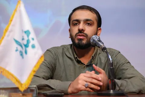 برنامه درسی، فناوری تبدیل آرمان‌های انقلاب به سازوکارهای آموزشی است