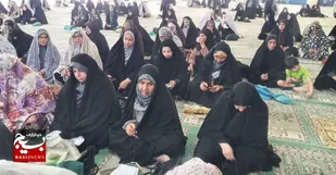 نماز جمعه سنگر است و این سنگر باید پر شود