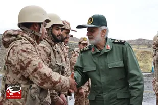 حضور سردار فرجیان زاده و حجت الاسلام رضایی در جمع رزمندگان تیپ ۳۲ انصارالحسین(ع) همدان