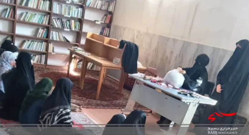 توزیع عروسک‌های اسلامی میان خادمان کودک اربعین