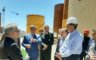 بازدید مسئولین شهرستان شاهرود از دو شرکت تولیدی