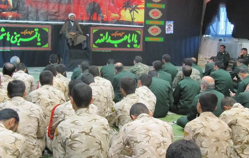 باید مراقب باشیم که در دنیا رنگ و بوی حسینی داشته باشیم