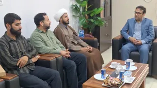 دیدار و تقدیر&nbsp;جانشین سپاه ناحیه و نمایندگی ولی فقیه سپاه شهرستان لنگه از رئیس شبکه بهداشت در هفته دفاع مقدس