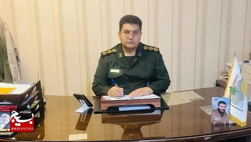 دیدار و دلجویی از خانواده شهدا دانش آموز در سیستان و بلوچستان